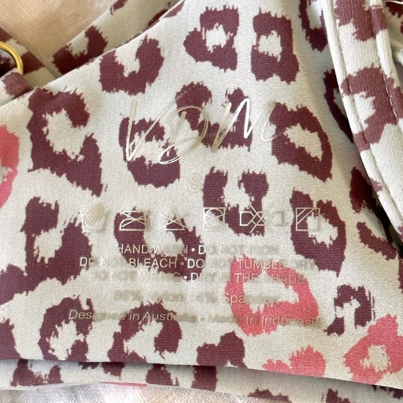 VDM The Label — Heidi Cheetah Bikini Top | VDM x Cindy Prado Limited Edition - Picture 3 of 5